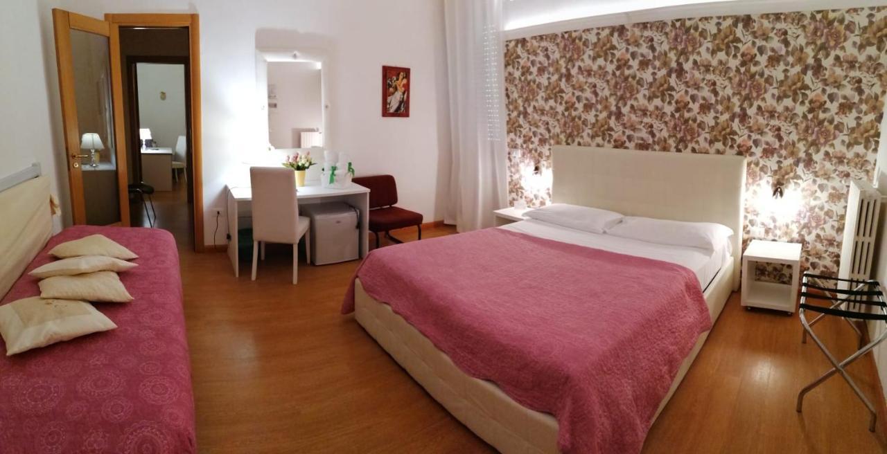 B&B Abatjour - Ambiente Sanificato - Test Antilegionella Assolto Foggia Exteriér fotografie